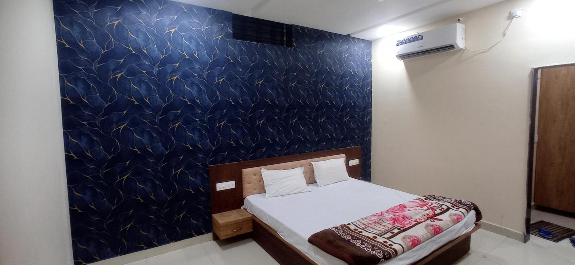 Hotel Shri Vallabh Kripa Sehore ภายนอก รูปภาพ